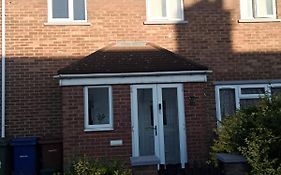 Tilbury Home For Short Letting